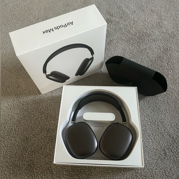 AIRPODS MAX BRAND NEW SPACE GRAY SHIPPING ONLY - Picture 1 of 6